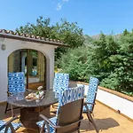 Villa Parades By Homevillas360