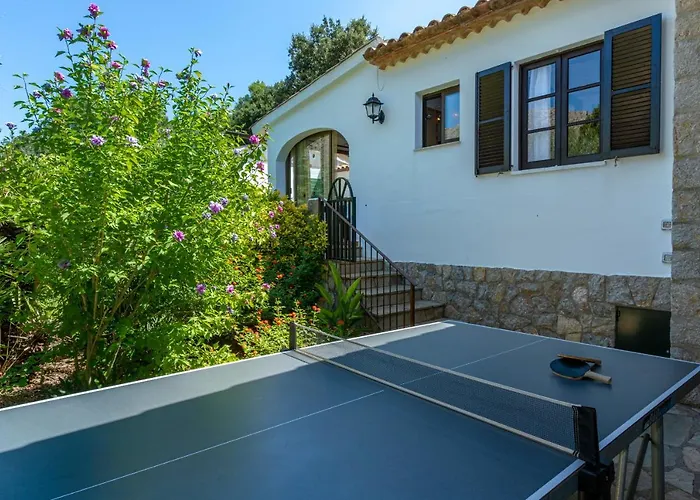 Parades By Homevillas360 *